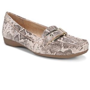 Naturalizer Gisella Loafer